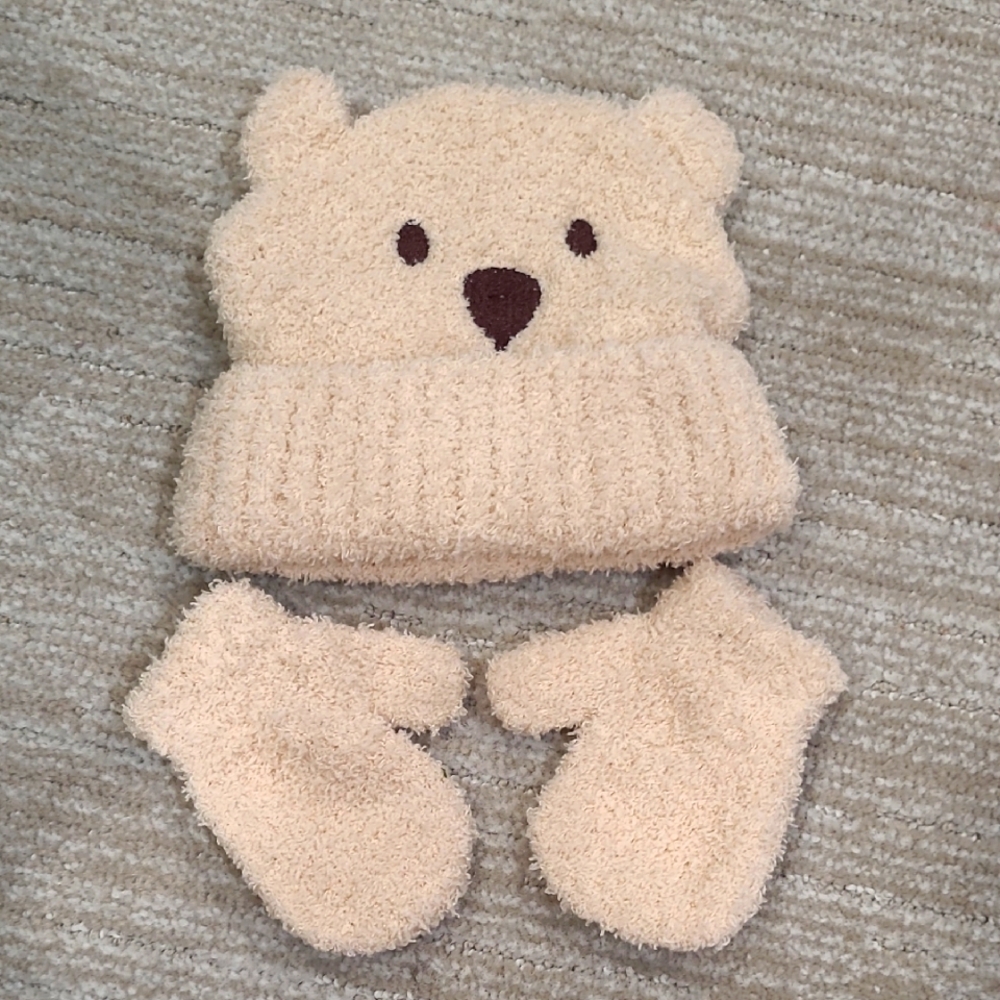 Knit Hat and Mittens Set